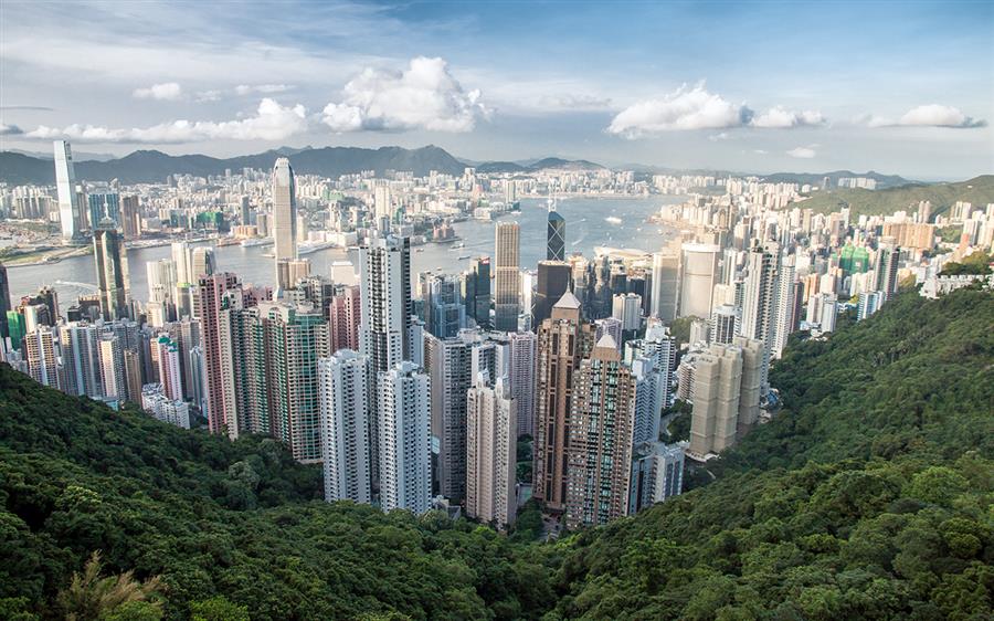 超越传统：同志、拉拉群体的自我解放之路